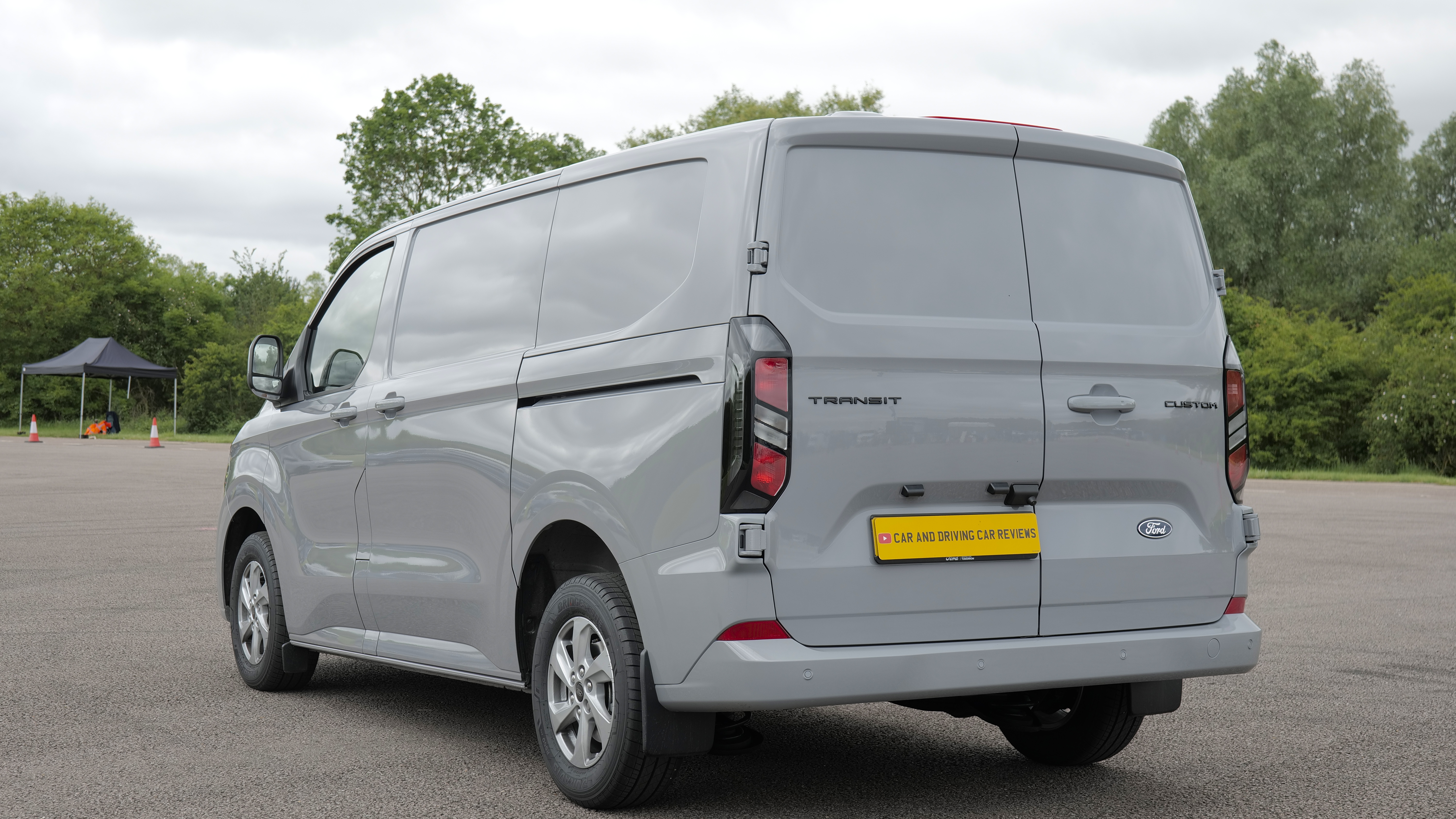 FORD TRANSIT CUSTOM 280 L2 DIESEL FWD 2.0 EcoBlue 136ps H1 Double Cab Van Limited